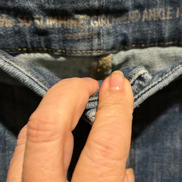 150. WOMENS CHICO’S 1.5/M DETAIL DENIM JEANS - Picture 2 of 6